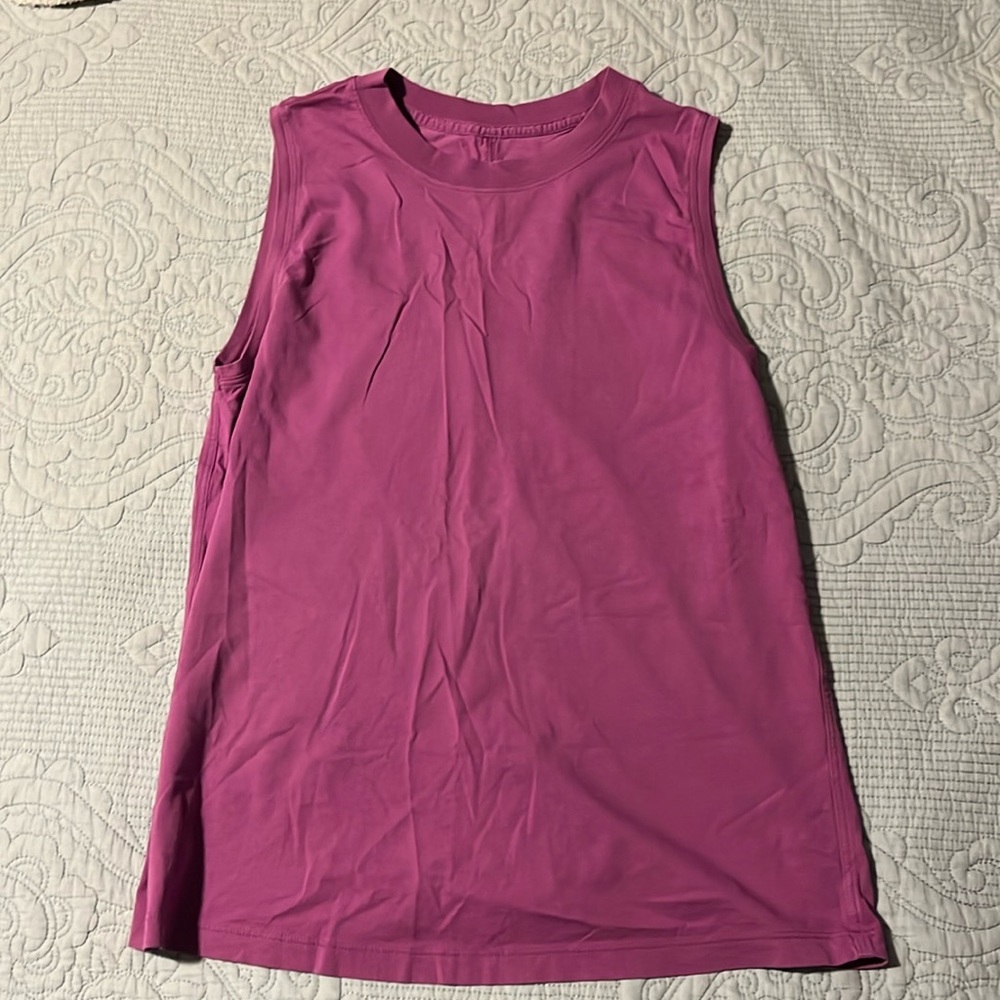 Lululemon top